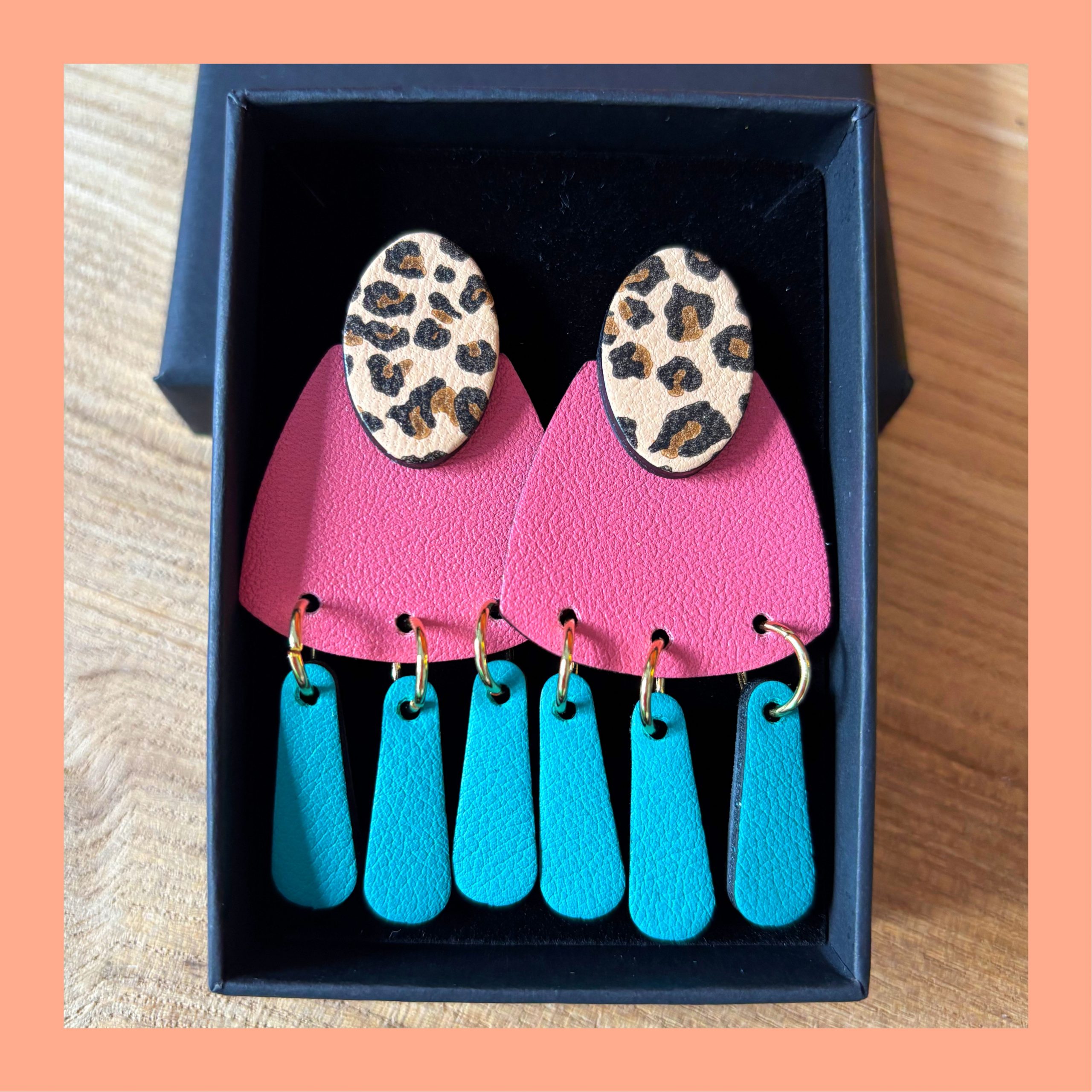 Suzanne (long) – Image 3